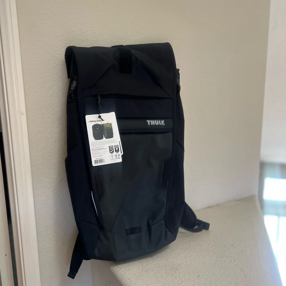 Thule Paramount Commute 18L Backpack Black Cycling Laptop Bag 3204729 NEW